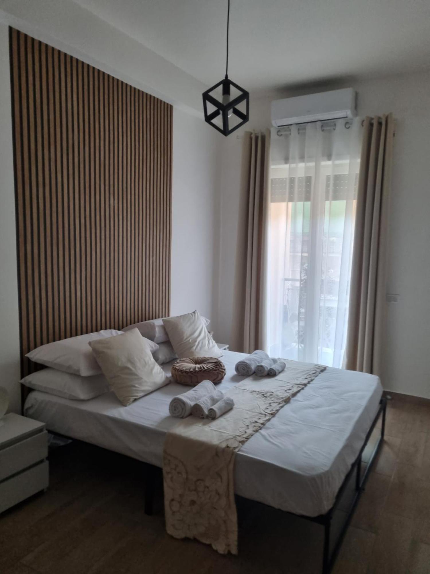 Niluna Naples Exterior photo