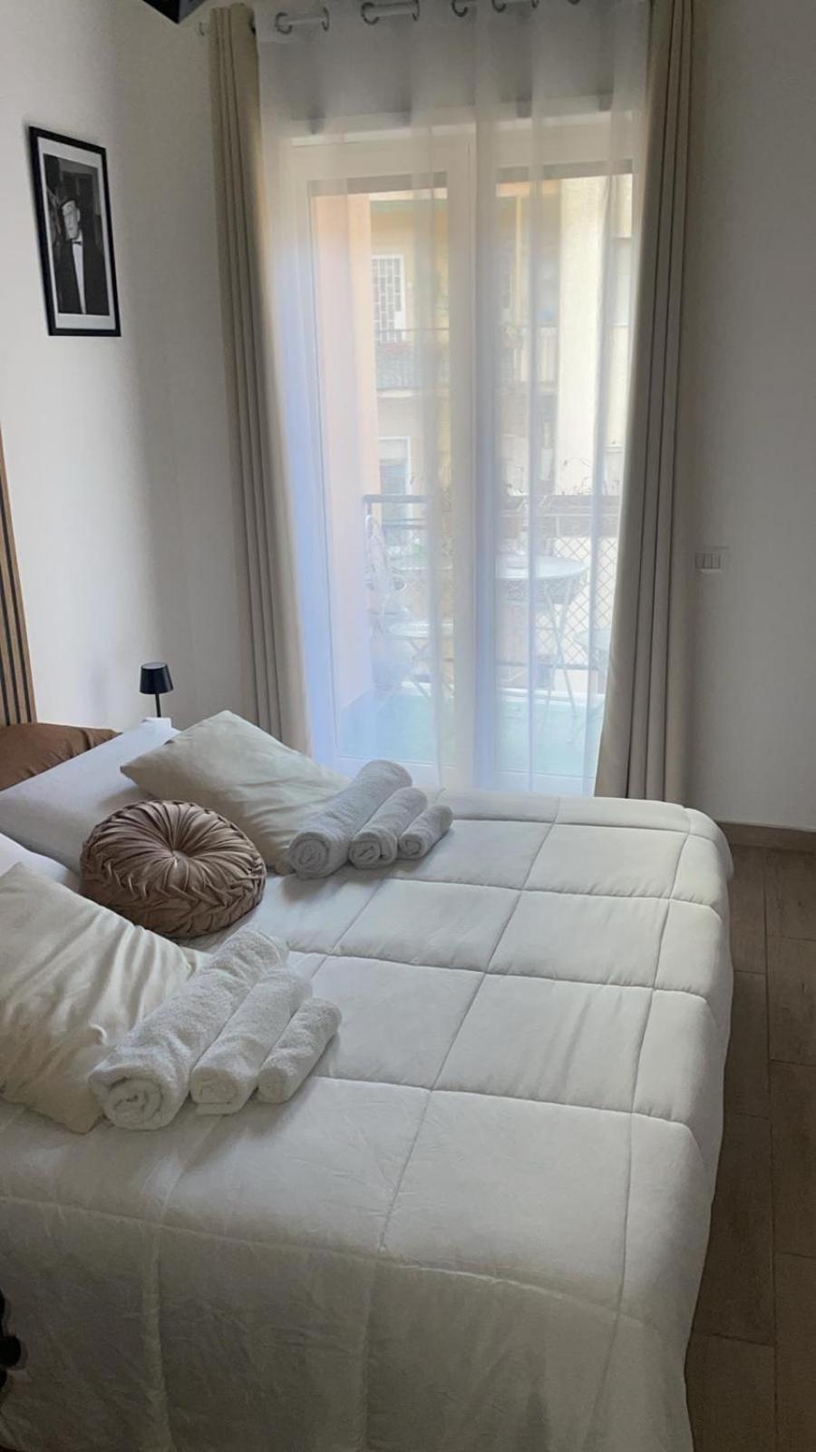 Niluna Naples Exterior photo